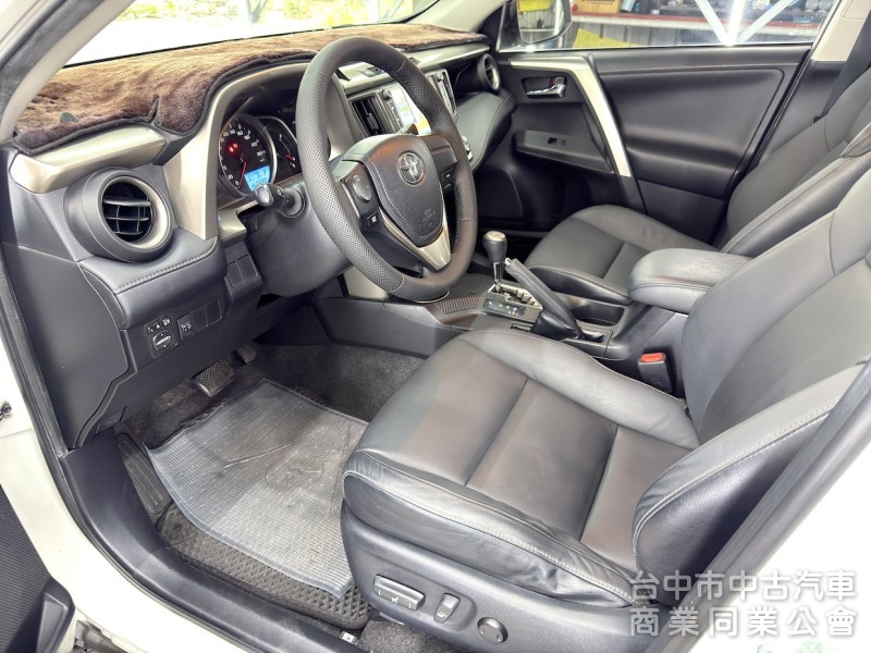 2015年 TOYOTA RAV4 電動坐椅 可全貸
