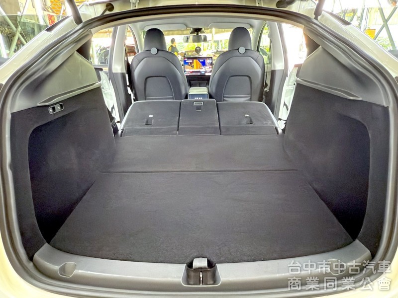 2023年式 TESLA Model Y LR 可全貸