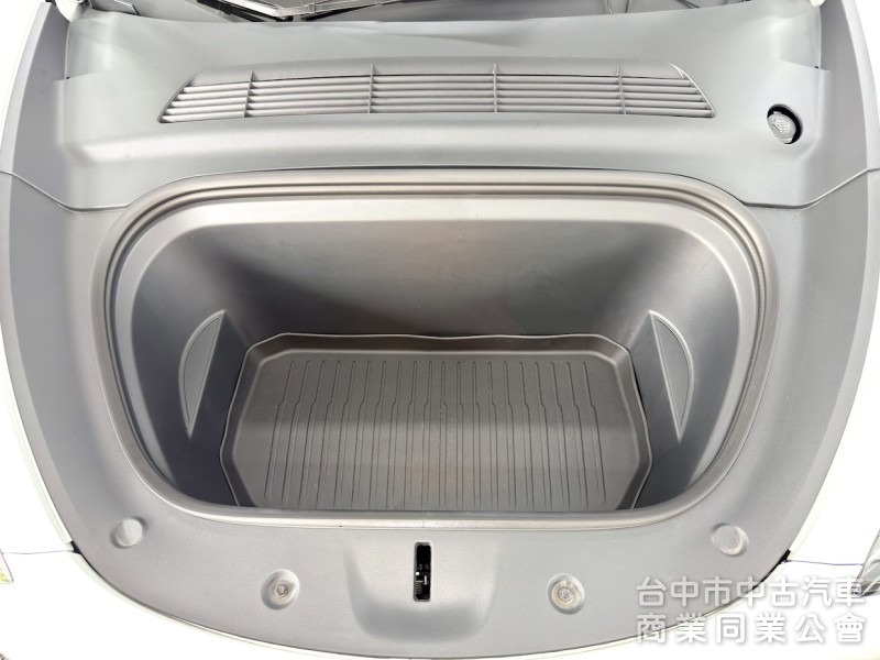 2023年式 TESLA Model Y LR 可全貸