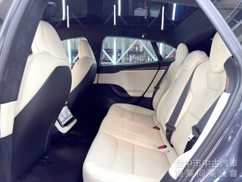 2023年 Model S LR EAP 可全貸