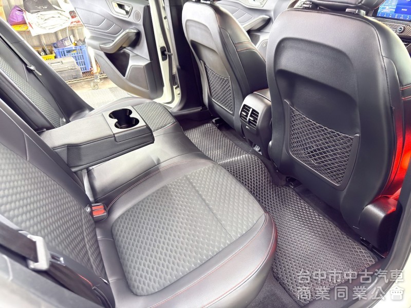 2022年 福特 Focus ST-Line Lommel X 精品改裝 可全貸