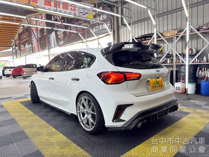 2022年 福特 Focus ST-Line Lommel X 精品改裝 可全貸