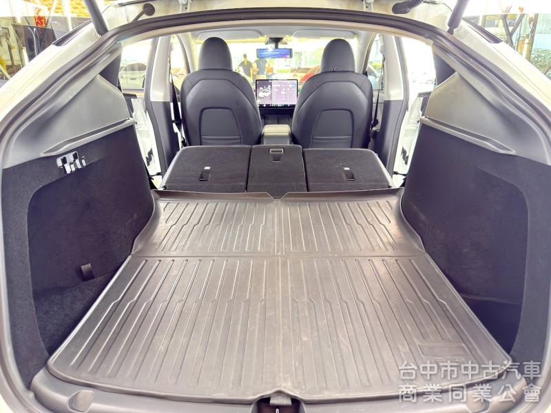 2023年 TESLA Model Y LR 可全貸