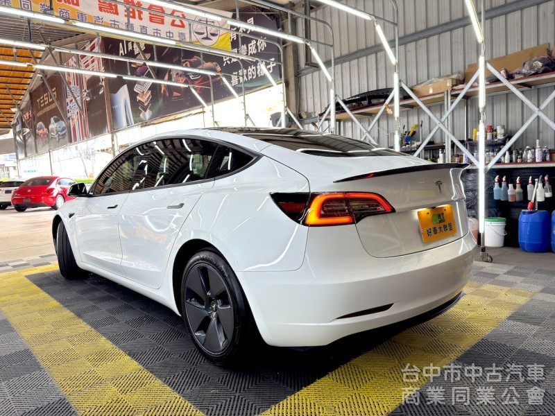 2022年 TESLA Model 3 LFP 可全貸