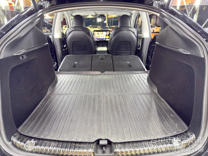 2023年 TESLA Model Y LR 可全貸