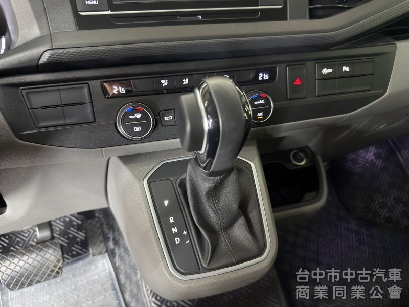 2024年 Volkswagen T6.1 Caravelle 150L 可全貸