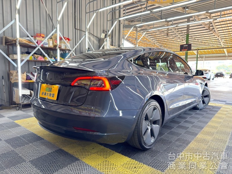 2022年 TESLA Model 3 LFP 可全貸