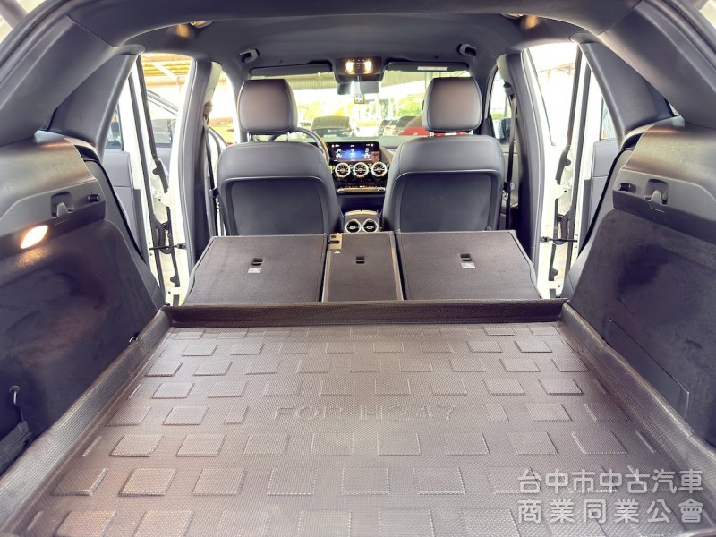 鑫達車業 2021年 BENZ GLA200 23P 可全貸