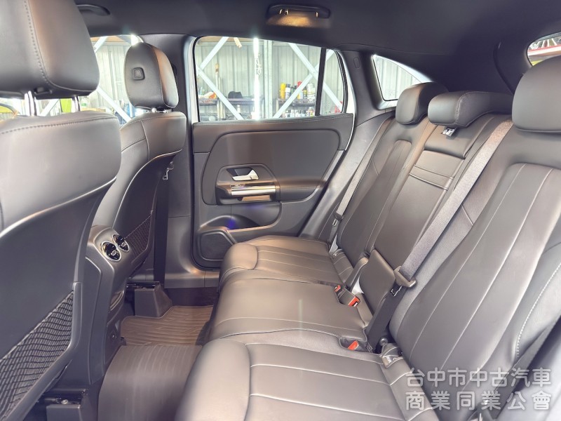 鑫達車業 2021年 BENZ GLA200 23P 可全貸