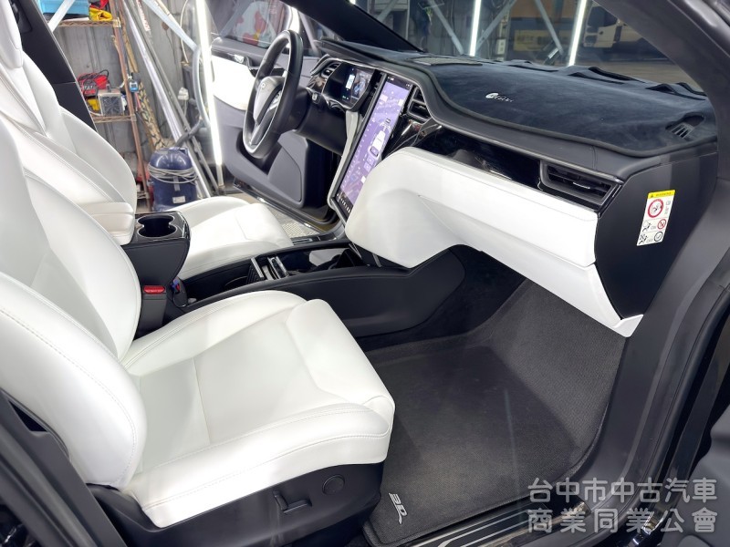 2019年 TESLA Model X LR 終超 可全貸