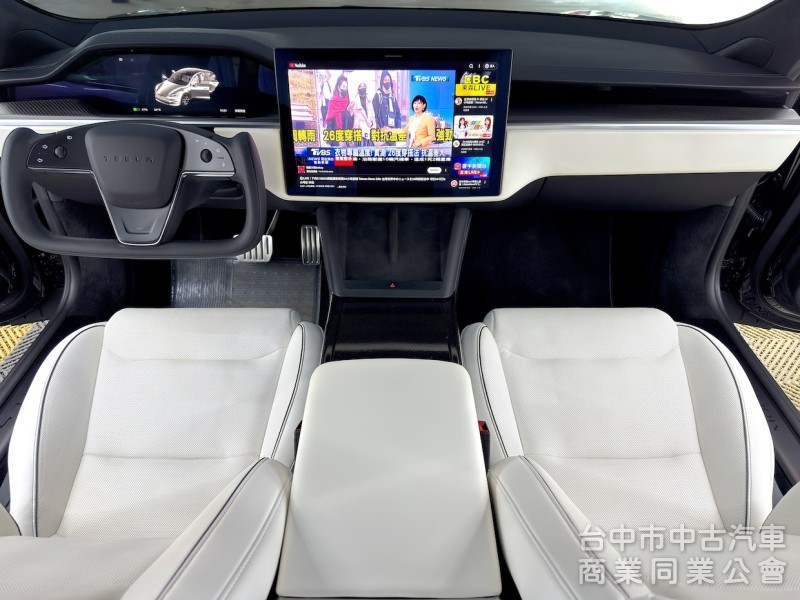 2023年 TESLA Model S Plaid 可全貸