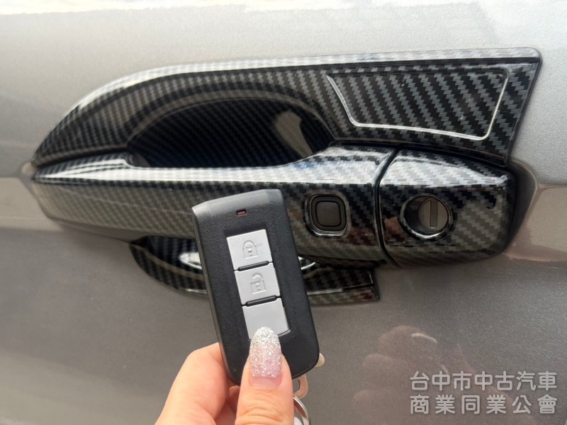 2019 MITSUBISHI ECLIPCE CROSS 4WD
