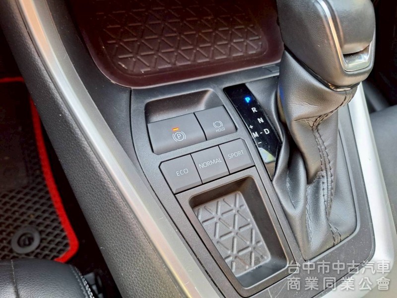 2022 TOYOTA RAV4 2.0 2WD