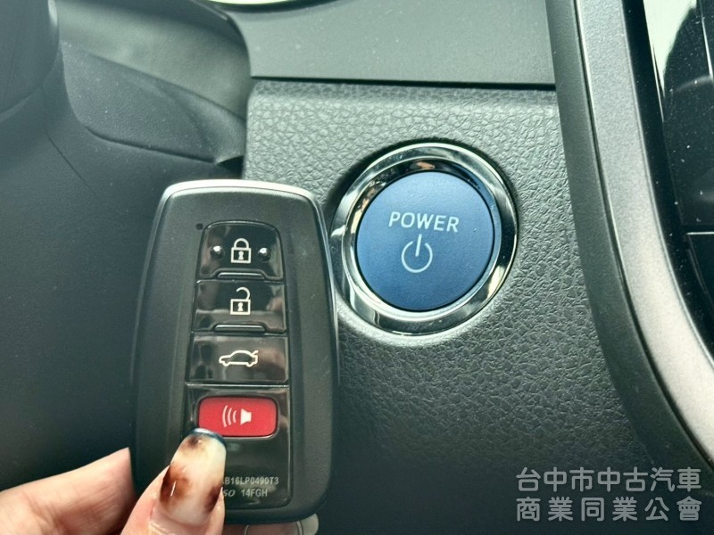 2022 TOYOTA CAMRY 2.5 油電