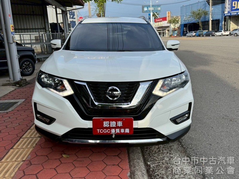 2018 X-Trail 2.0 玩美影音 跑六萬 原鈑