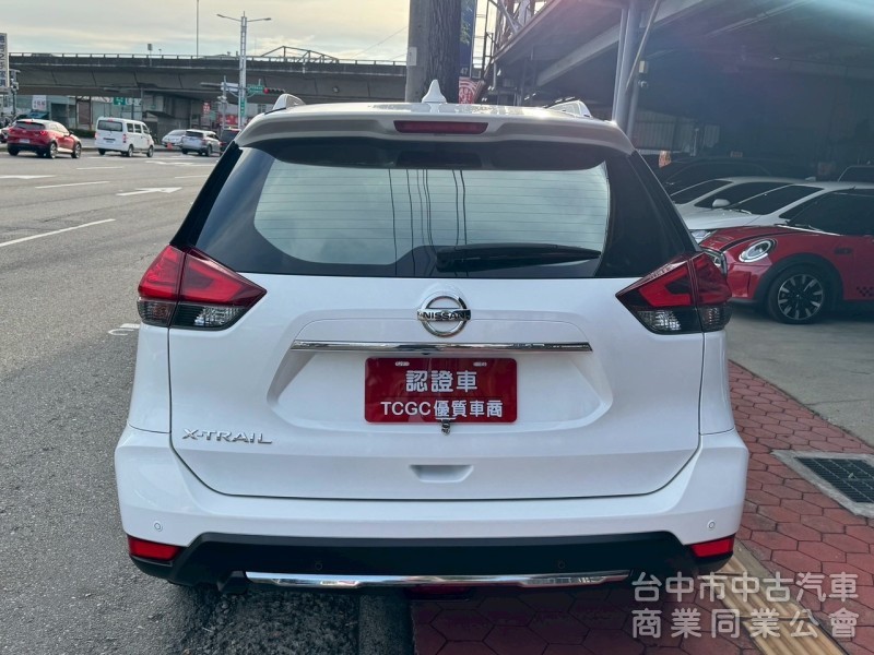 2018 X-Trail 2.0 玩美影音 跑六萬 原鈑