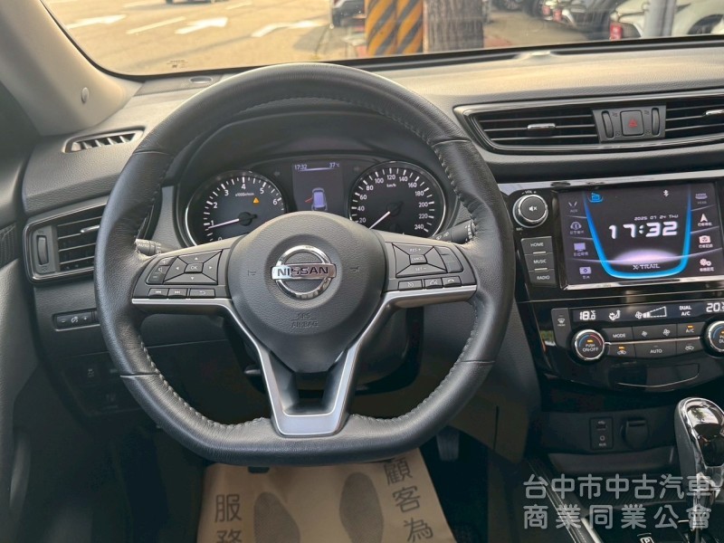 2018 X-Trail 2.0 玩美影音 跑六萬 原鈑