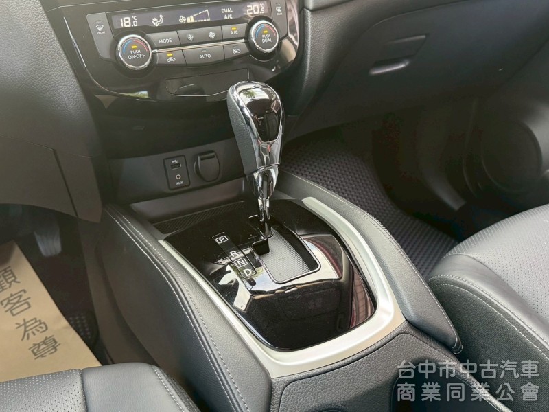 2018 X-Trail 2.0 玩美影音 跑六萬 原鈑