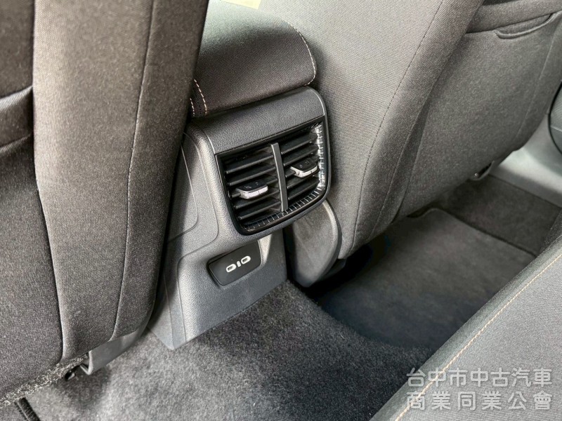2022 Fabia 1.5 跑四萬多公里