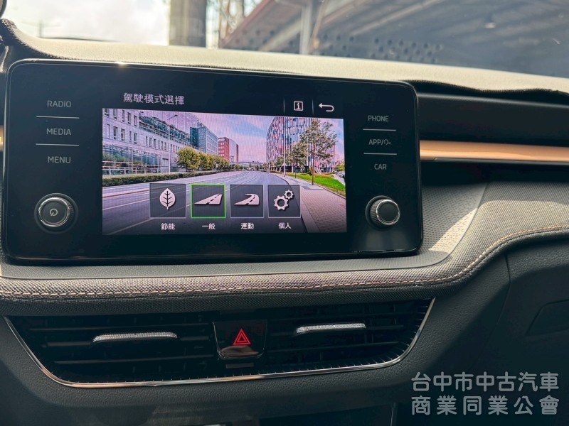 2022 Fabia 1.5 跑四萬多公里