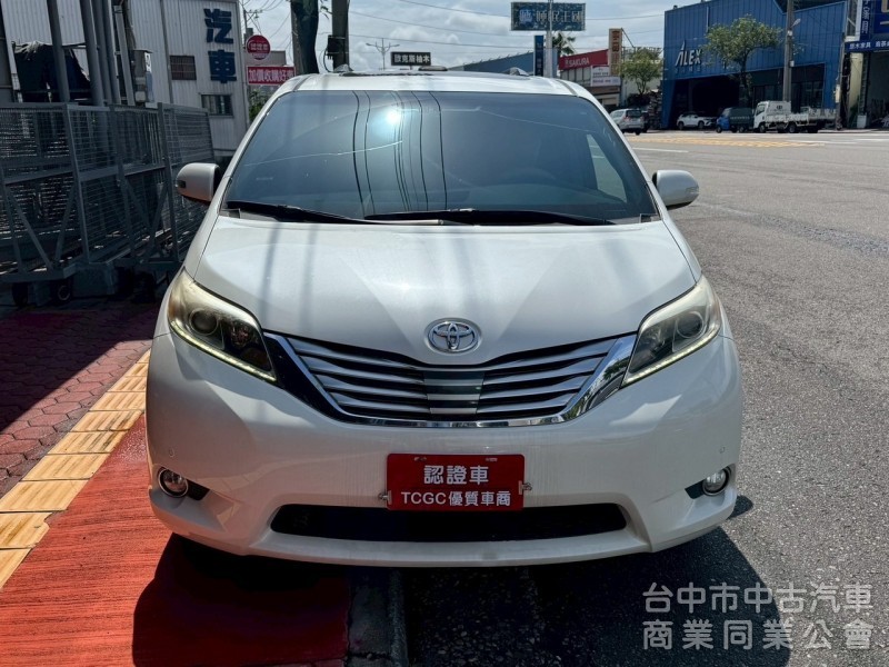 2017 Sienna 3.5 頂級 跑12萬多公里