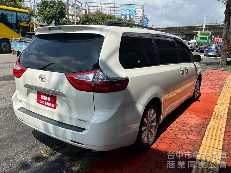 2017 Sienna 3.5 頂級 跑12萬多公里