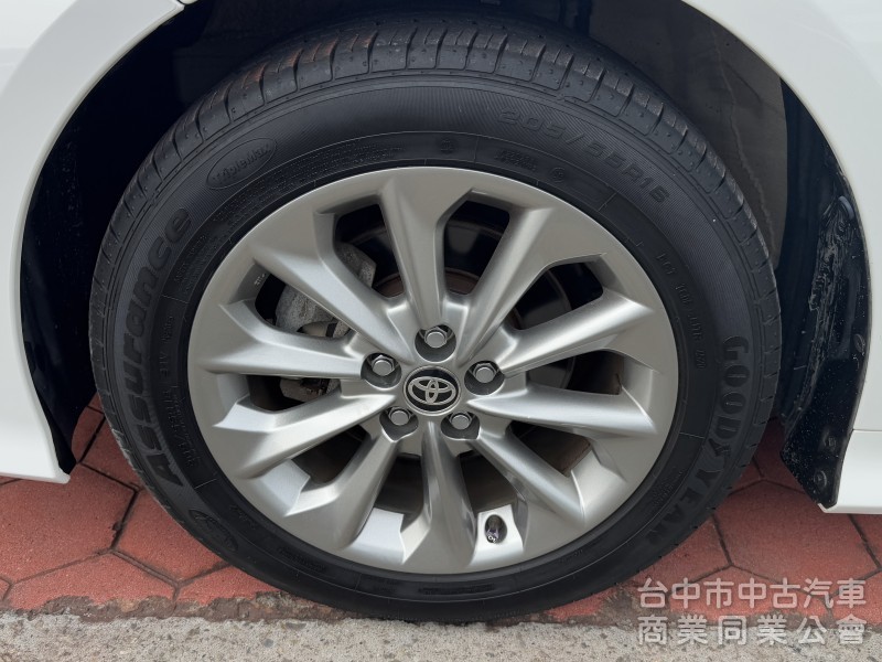 2021 Altis豪華 跑四萬多公里