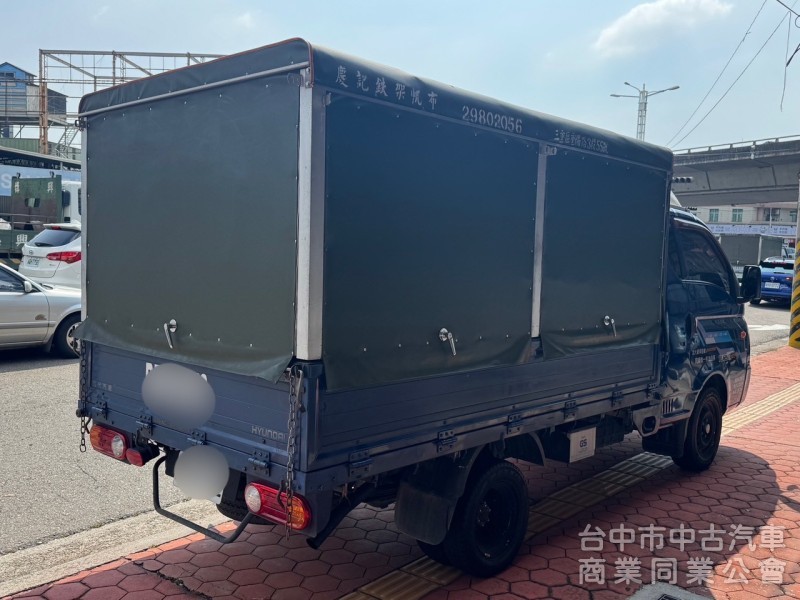 2019 小霸王 自排 大單廂 跑八萬多公里