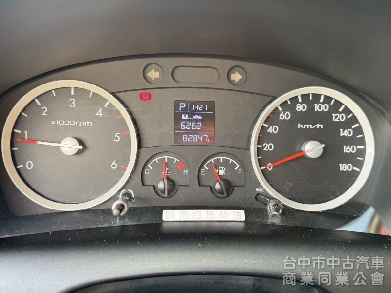 2019 小霸王 自排 大單廂 跑八萬多公里