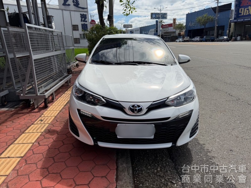 2018 Yaris 豪華 跑九萬多公里
