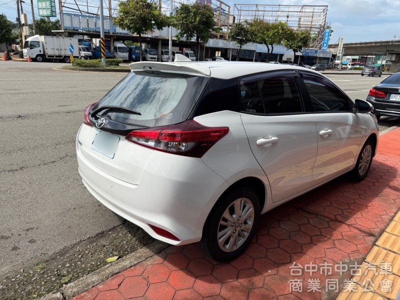 2018 Yaris 豪華 跑九萬多公里