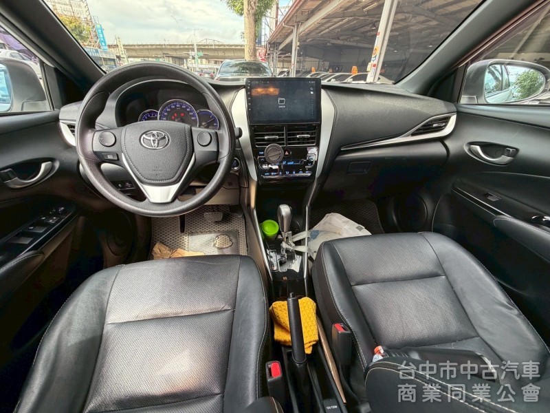 2018 Yaris 豪華 跑九萬多公里