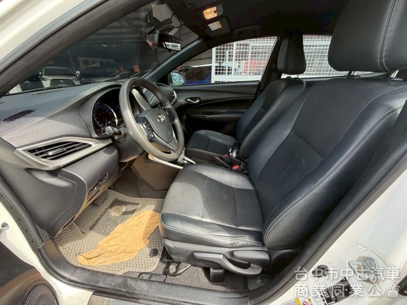 2018 Yaris 豪華 跑九萬多公里
