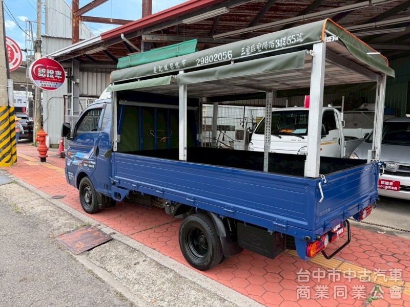 2019 小霸王 自排 跑八萬多 大單廂