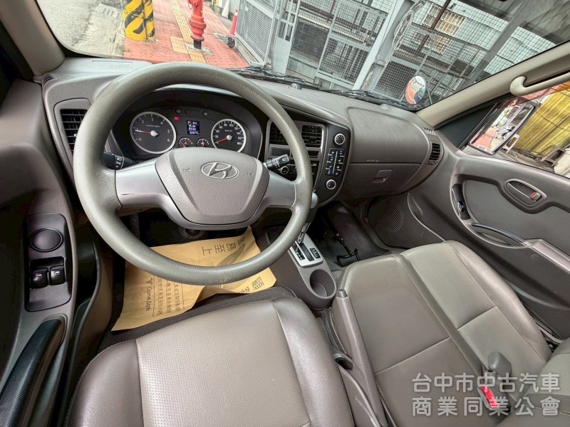 2019 小霸王 自排 跑八萬多 大單廂