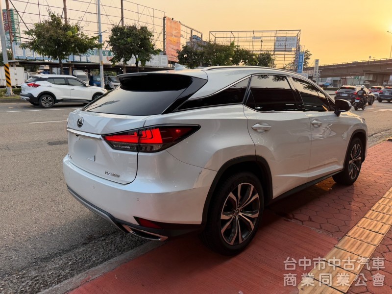 2022 RX300 旗艦 跑六萬