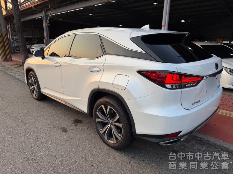 2022 RX300 旗艦 跑六萬