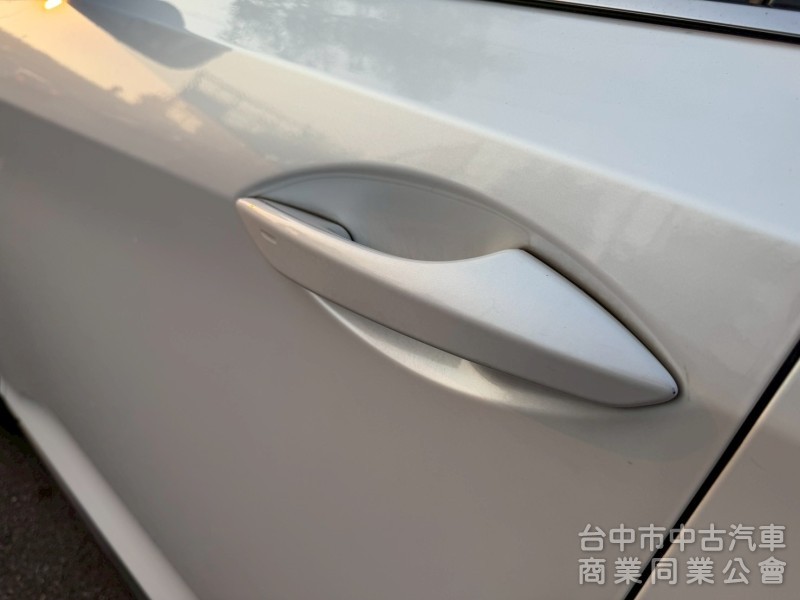 2022 RX300 旗艦 跑六萬