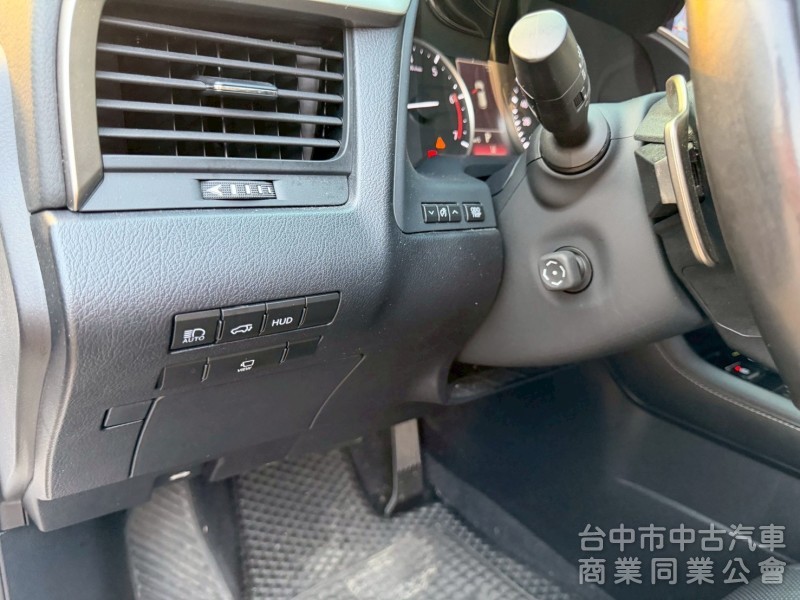 2022 RX300 旗艦 跑六萬