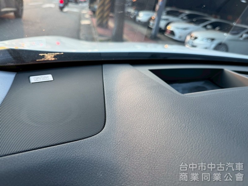 2022 RX300 旗艦 跑六萬
