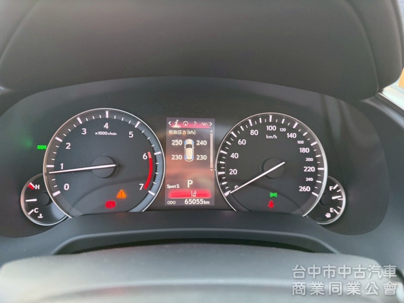 2022 RX300 旗艦 跑六萬