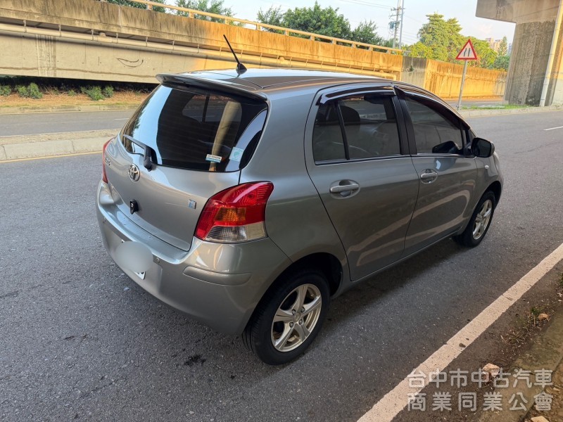 2012 Yaris 跑三萬多公里