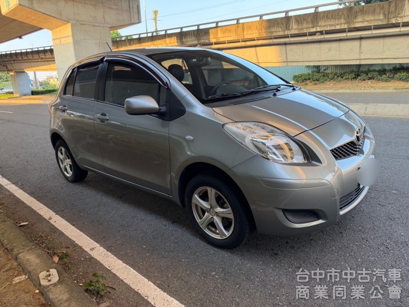 2012 Yaris 跑三萬多公里