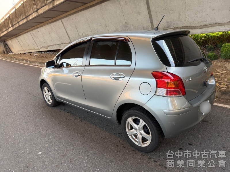 2012 Yaris 跑三萬多公里