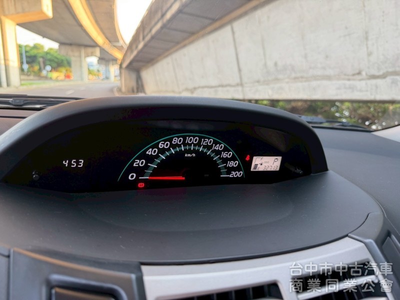2012 Yaris 跑三萬多公里