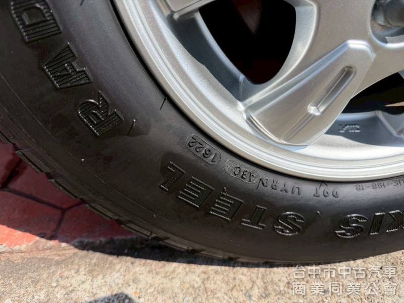 2022 A180 自排廂型車