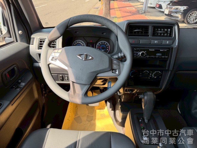 2022 A180 自排廂型車