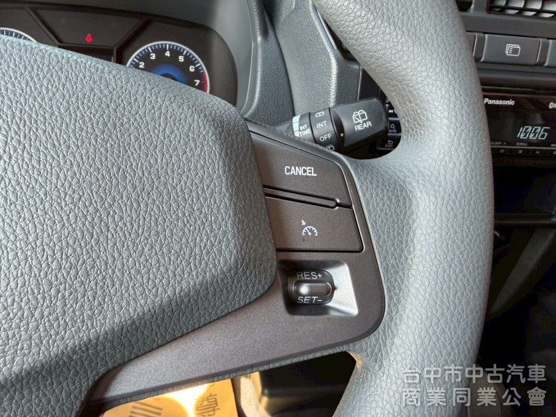 2022 A180 自排廂型車