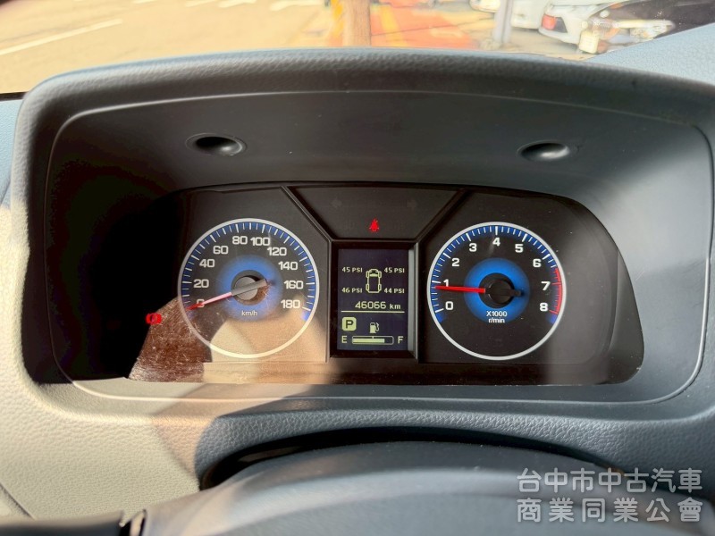 2022 A180 自排廂型車