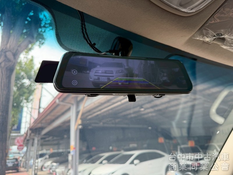 2024雙廂小霸王自排六人